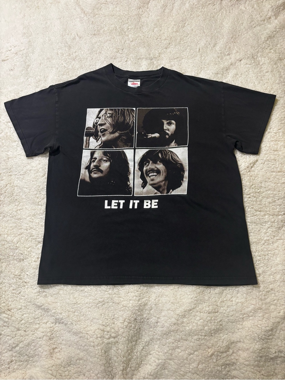 Black Graphic 'Let It Be' Men’s T-Shirt0520